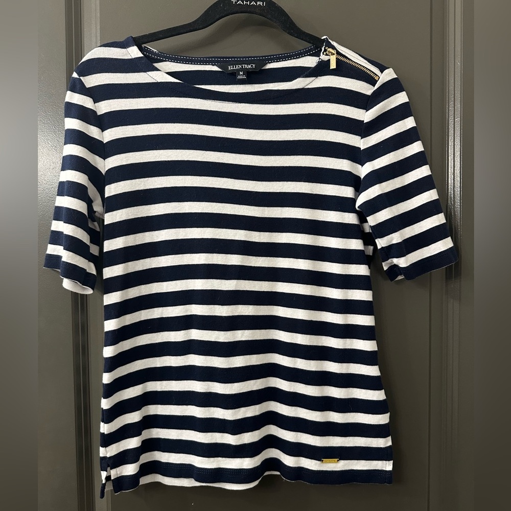 Striped half sleeve shirt with zipper detail on shoulder